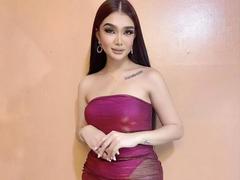 JosephineCameroon - shemale with black hair and  big tits webcam at xLoveCam