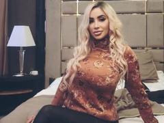 JoyViper-hot - blond female webcam at xLoveCam