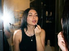 JudyGoyal - female with black hair webcam at xLoveCam