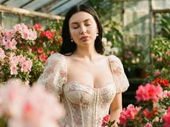 JudyGoyal - female with black hair webcam at xLoveCam