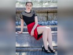 JudyLaVida - female with brown hair and  small tits webcam at ImLive