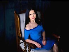 JudyLaVida - female with brown hair and  small tits webcam at ImLive