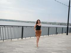 JuicyBuns-hot - female with black hair webcam at xLoveCam