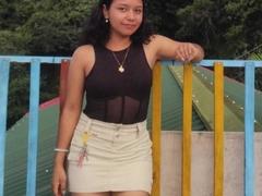 Julia_Bennett - female with black hair and  big tits webcam at ImLive