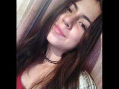 JuliaGarciax - female with brown hair webcam at xLoveCam