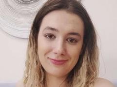 JuliaHuntsX - blond female webcam at ImLive