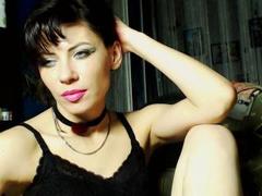 JuliaIce from xLoveCam