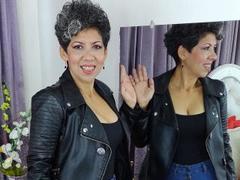 JuliaNewell - female with black hair webcam at LiveJasmin