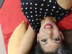 JuliaNewell - female with black hair webcam at LiveJasmin