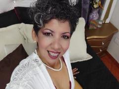 JuliaNewell - female with black hair webcam at LiveJasmin