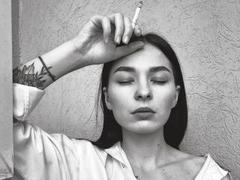 JulianaJohnson - female with black hair webcam at LiveJasmin