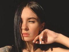 JulianaJohnson - female with black hair webcam at LiveJasmin