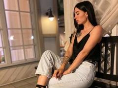 JulianaJohnson - female with black hair webcam at LiveJasmin