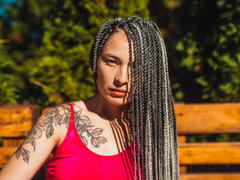 JulianaJohnson - female with black hair webcam at LiveJasmin