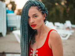 JulianaJohnson - female with black hair webcam at LiveJasmin