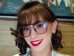 JulianaSaenz - shemale with red hair and  small tits webcam at xLoveCam