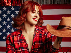 JulianaSaenz - shemale with red hair and  small tits webcam at xLoveCam