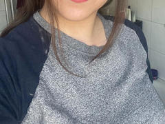 Juliana-Secret-hot - female with brown hair webcam at xLoveCam