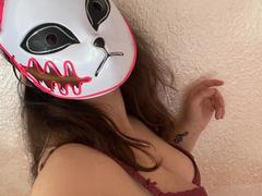 Juliana-Secret-hot - female with brown hair webcam at xLoveCam