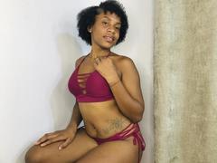 JulianahMagik from xLoveCam