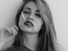 JuliannaXXX-hot - blond female webcam at xLoveCam