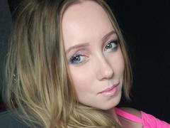MargaretTate - blond female with  big tits webcam at LiveJasmin