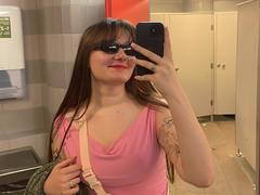 JulieTease - female with brown hair and  small tits webcam at xLoveCam