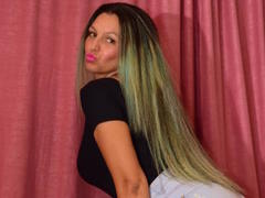 BustyAlyssa - blond female with  big tits webcam at LiveJasmin