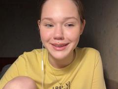 JulietErbst - blond female webcam at xLoveCam