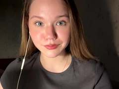 JulietErbst - blond female webcam at xLoveCam