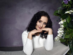 JulietMonli - blond female webcam at LiveJasmin