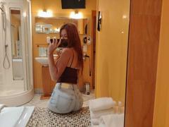 JuliethLove from xLoveCam