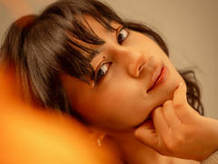 JuliettaHott - female with black hair and  big tits webcam at xLoveCam