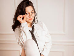 JuliettaHott - female with black hair and  big tits webcam at xLoveCam