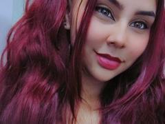 JulietteQueen from xLoveCam