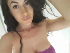JulyReya - female with black hair and  big tits webcam at LiveJasmin