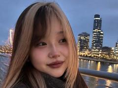 JungMcgranor - female webcam at xLoveCam
