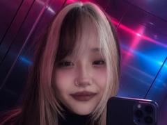 JungMcgranor - female webcam at xLoveCam