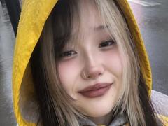 JungMcgranor - female webcam at xLoveCam