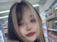 JungMcgranor - female webcam at xLoveCam