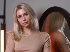 JungeLena-hot - blond female webcam at xLoveCam