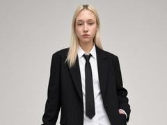 JunieThesing - blond female webcam at xLoveCam