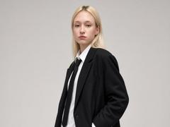 JunieThesing - blond female webcam at xLoveCam