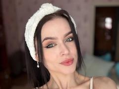 KaceyTrivane - female with black hair webcam at xLoveCam