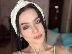 KaceyTrivane - female with black hair webcam at xLoveCam