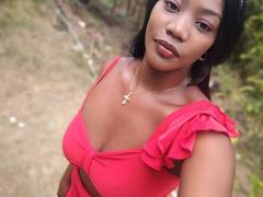 KaiaJhons from xLoveCam