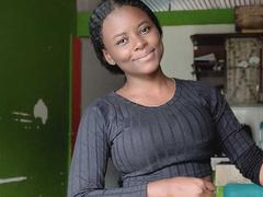 Kairaa - female with black hair webcam at xLoveCam