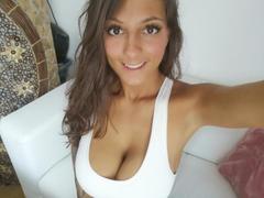 KaitySun-hot - female with brown hair webcam at xLoveCam