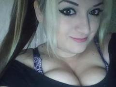 KamiaudX - female with brown hair and  small tits webcam at xLoveCam