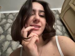 KamilaHarison - female webcam at xLoveCam